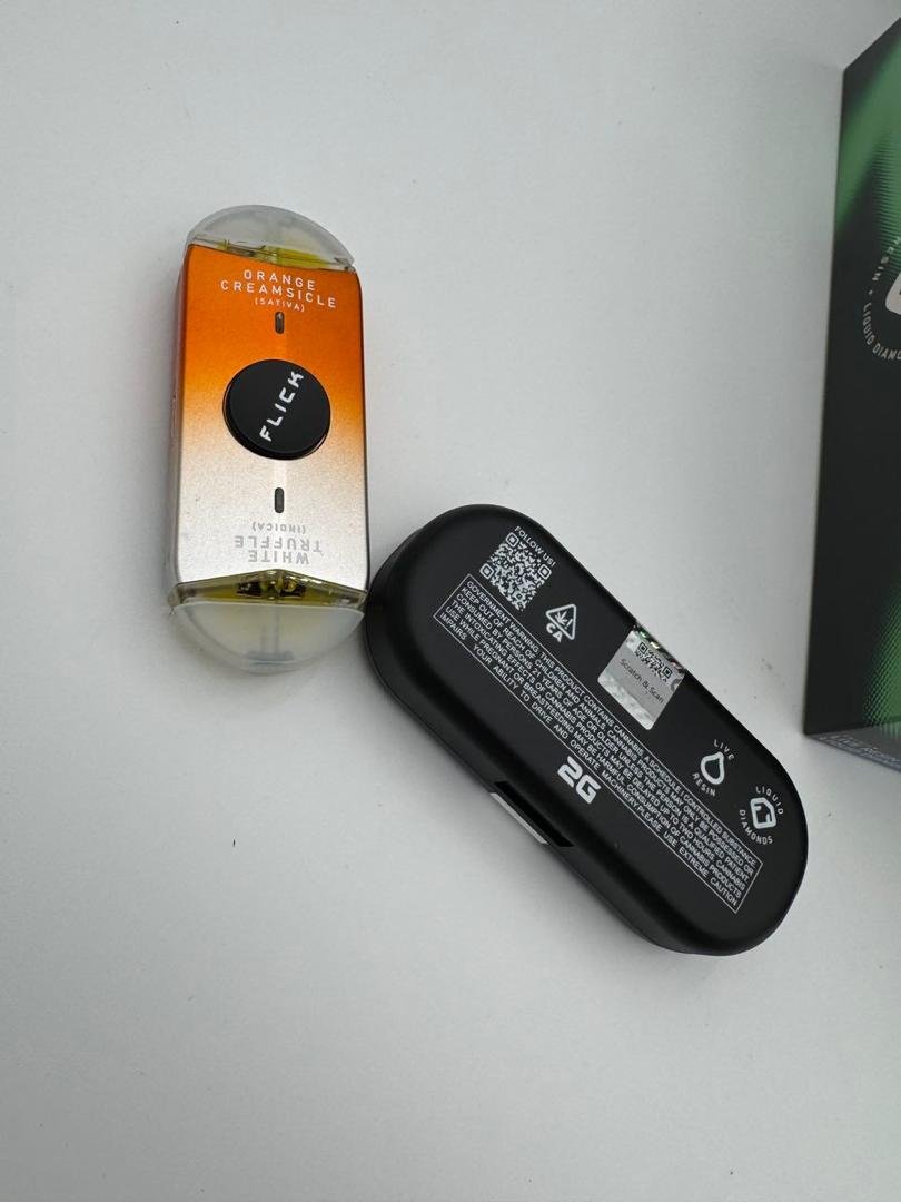 Flick 2G Disposable Astro Cake (Sativa) X Galaxy Grape (Indica) Flick 2G Disposable Astro Cake (Sativa) X Galaxy Grape (Indica)